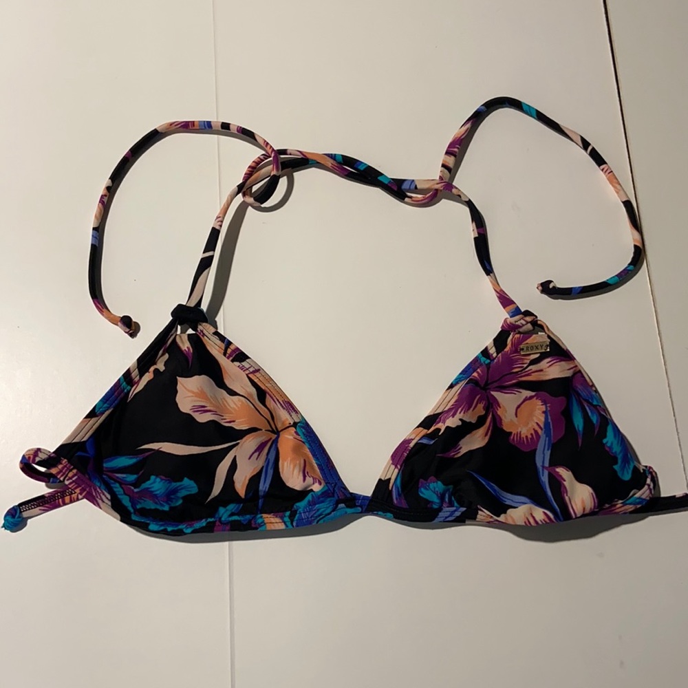 Roxy floral bikini top